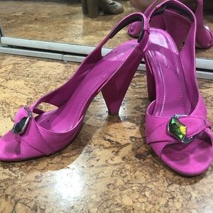 Hot Pink Heels! Perfect pop of color